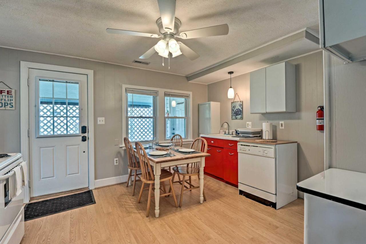 The Blue Crab Cottage - 3 Blocks From The Beach! Colonial Beach Extérieur photo